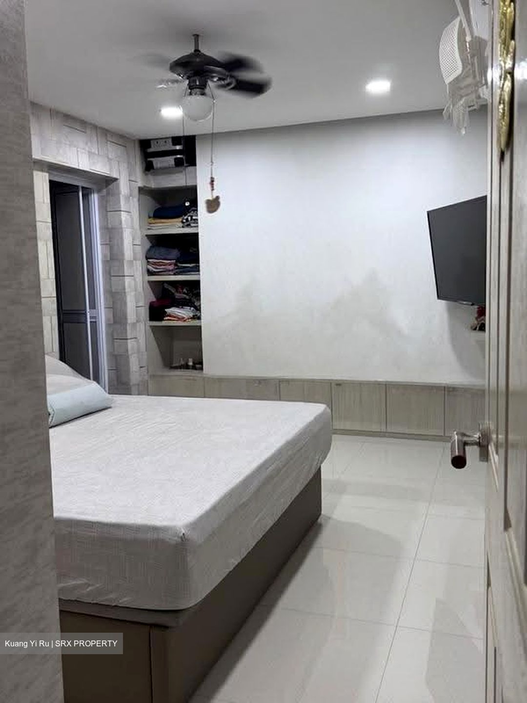 Blk 404 Jurong West Street 42 (Jurong West), HDB 5 Rooms #619445691